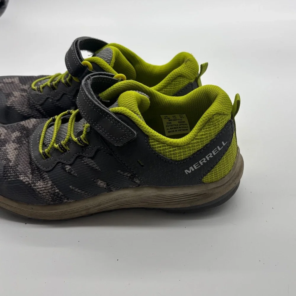 Merrell Nova 3 Kids Trail Running Shoes Grey Lime Camo Size 5.5M